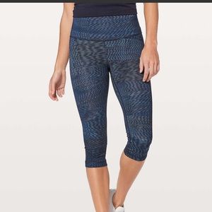 Lululemon Wunder Under Hi-Rise 1/2 Tight Full On Luxtreme 17” size 8